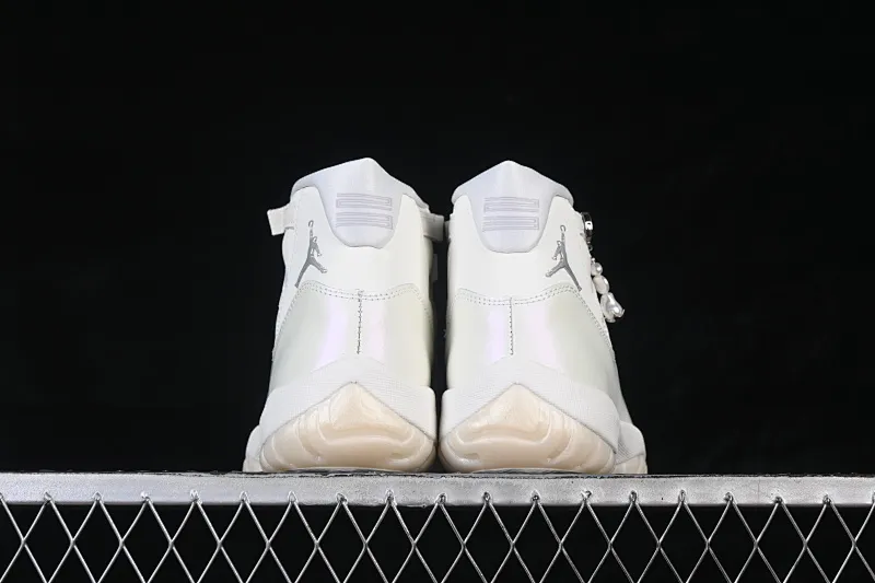 All categories Air Jordan Jordan series basketball shoes Air Jordan 11 F version Air Jordan 11 Retro "Pearl" AJ11 Joe 11 Pearl White AR0715-110